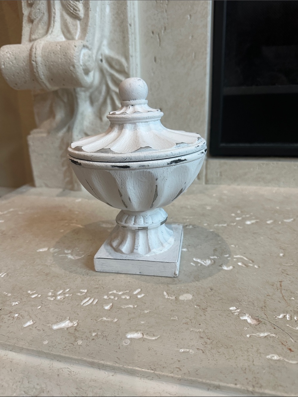 Decorative Ceramic Finial Jar with Lid